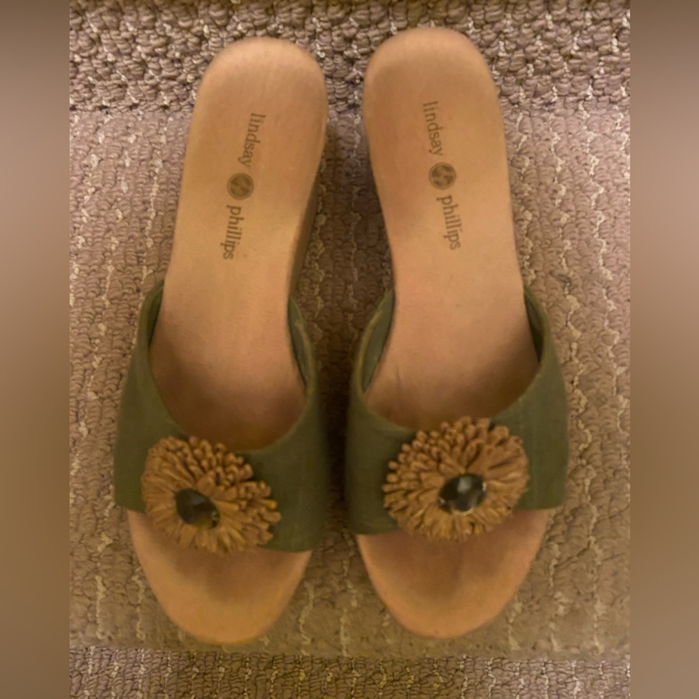 Green wedge shoes